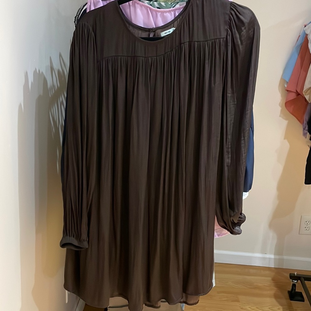 Brown mid flowy dress